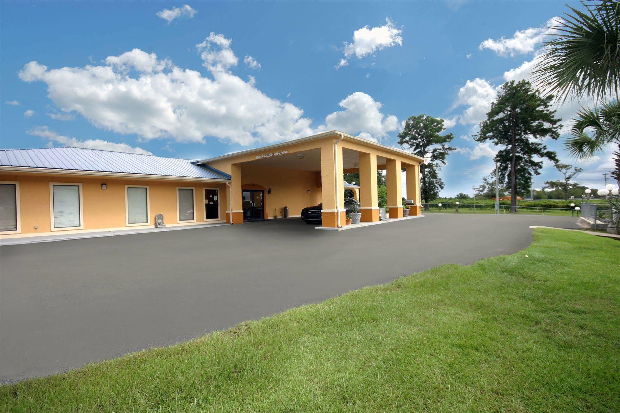 Days Inn By Wyndham Defuniak Springs Kültér fotó